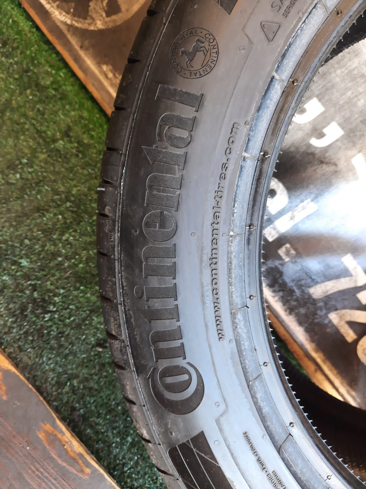 Opony letnie 235/55/19 Continental Para Nowe