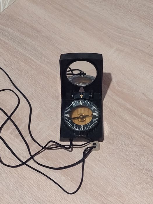 Kompas profesjonalny  Freiberger Prazisionsmechanik