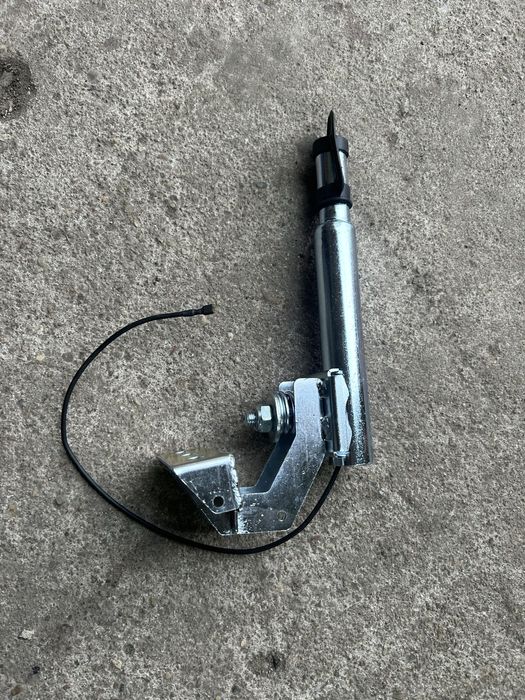 Mocowanie koguta fendt