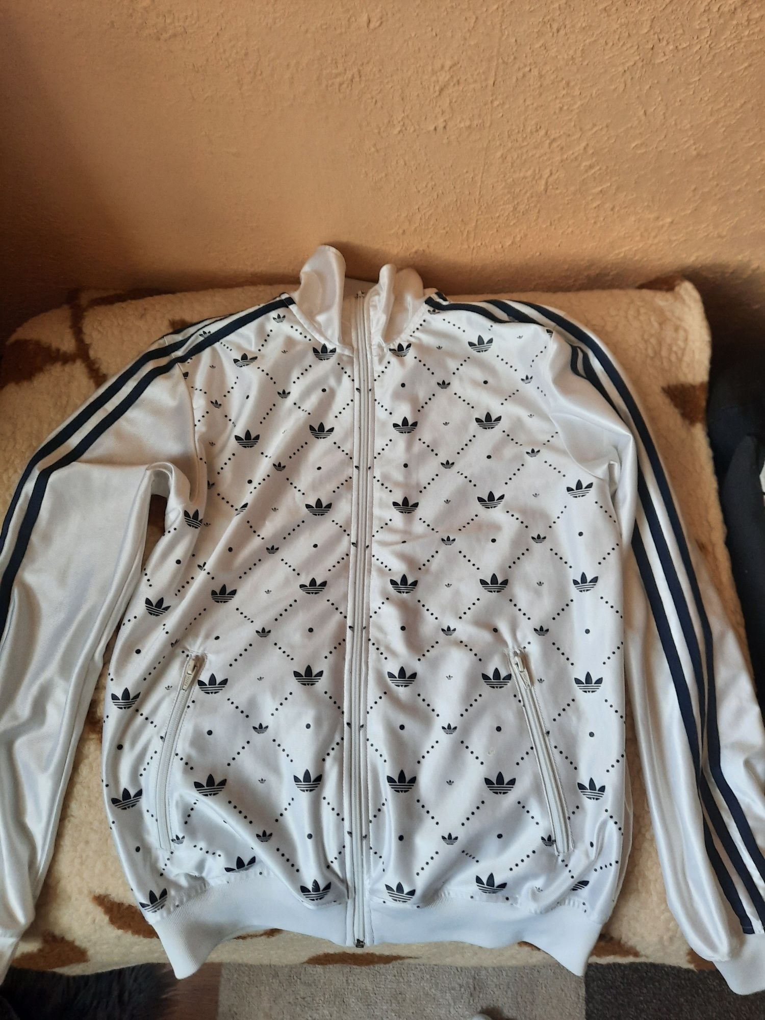 Bluza Adidas rozm S cena z wysylka