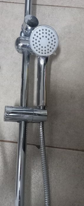 Chuveiro com torneira misturadora