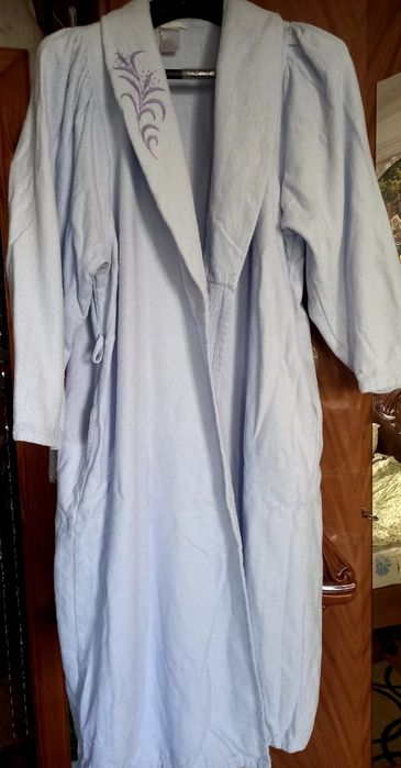 Продам халат махровый.