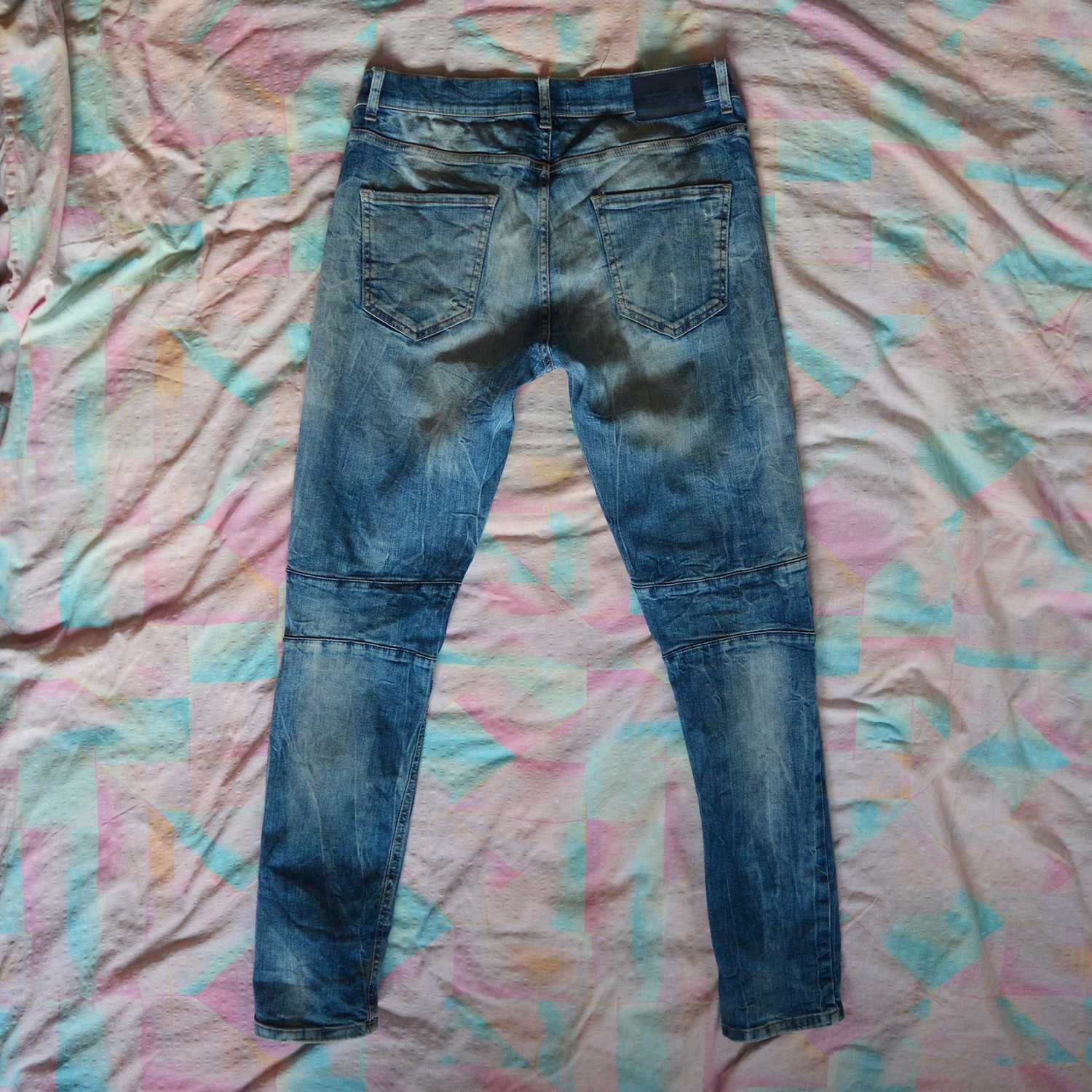 Spodnie jeansy Zara 40 31 slim fit z przetarciami dziurami elastyczne