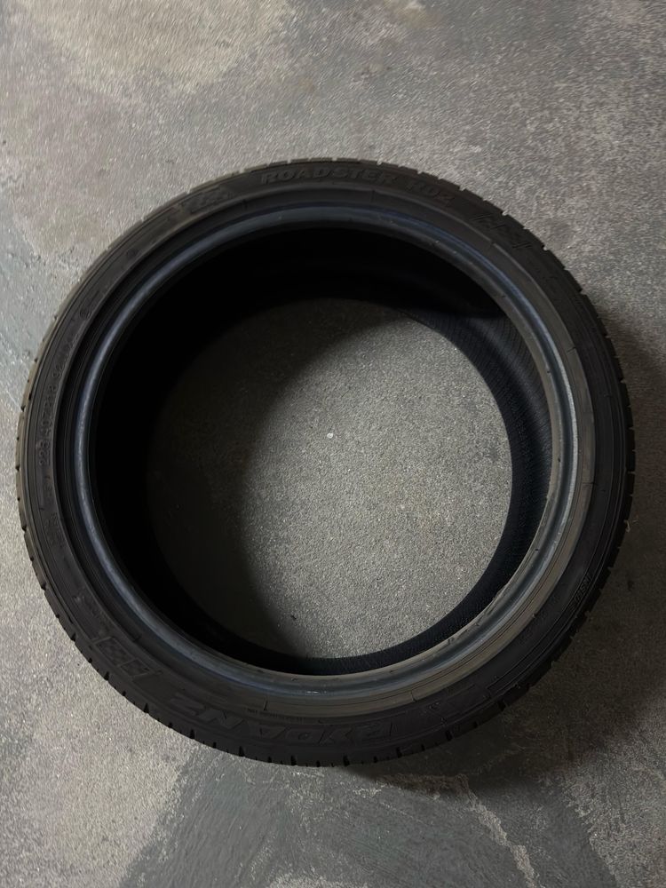 Pneu Roadster 225/40R18
