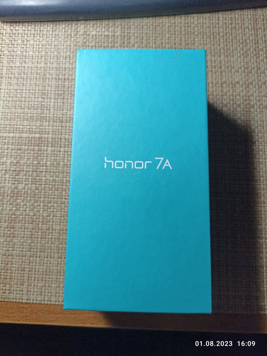 Продам смартфон Honor7A