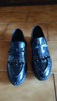 Sapatos em pele marca italiana
