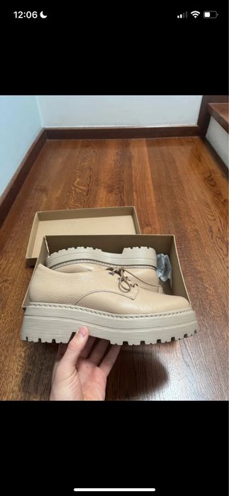 Eleganckie Buty do Chodzenia na Jesień Mokasyny Ryłko Kremowe