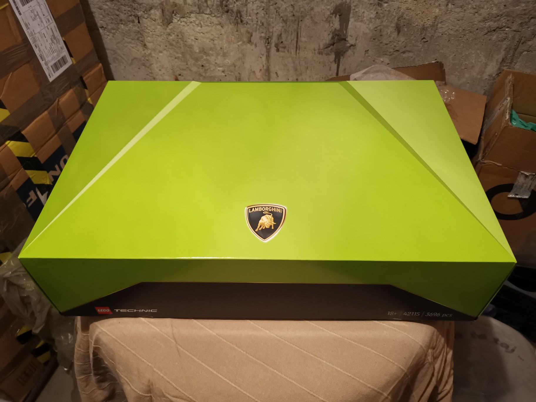 LEGO 42115 Lamborghini Sián FKP 37