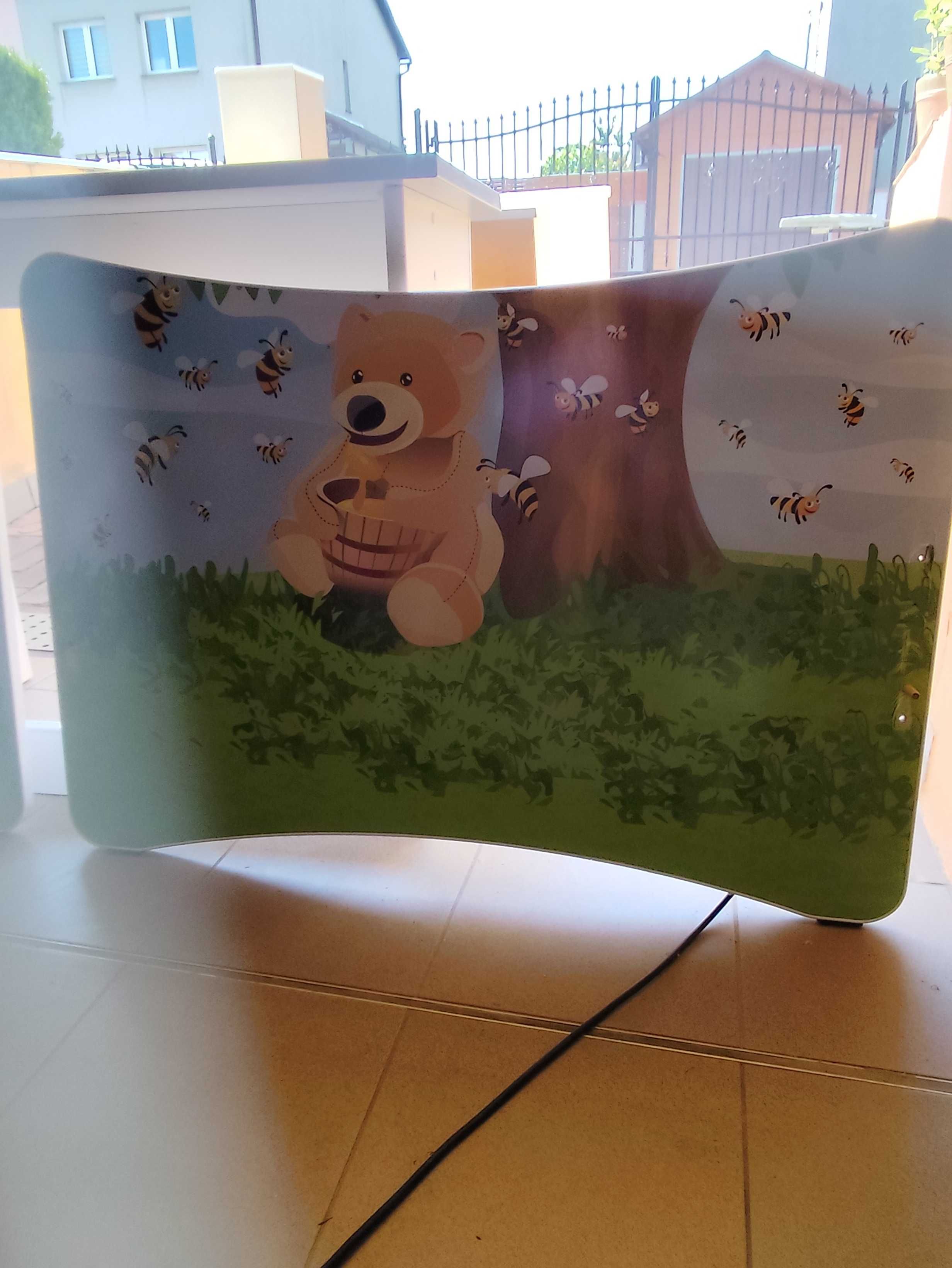 Zestaw mebli do pokoju dziecięcego.