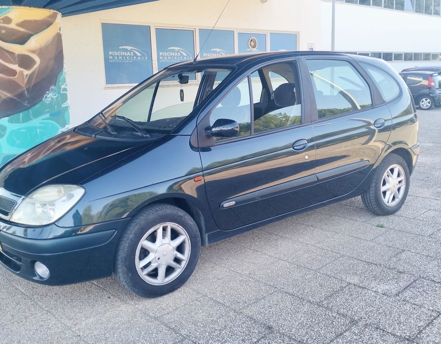 Renault Scenic 1.9 DCI