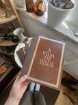 A Vida de Jesus 4 volumes livros com gravuras a cores