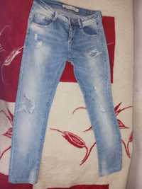 Spodnie damskie jeans