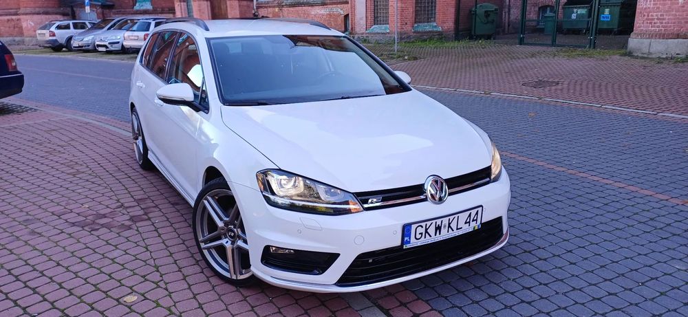 Volkswagen Golf R-line Automat DSG-7