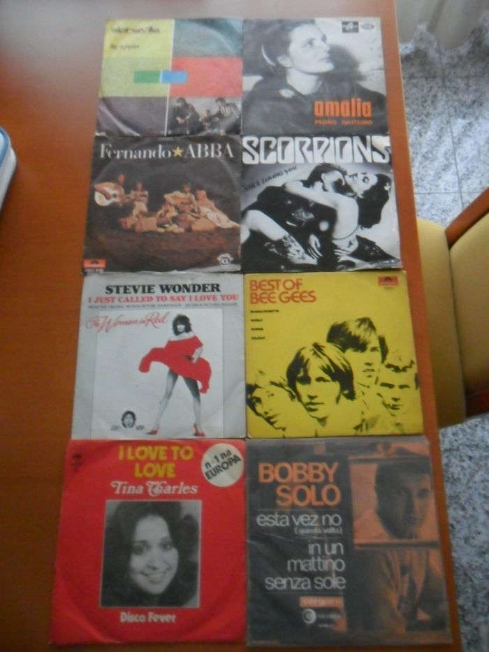 Vinil Discos Singles vendo coleção preço mediante consulta