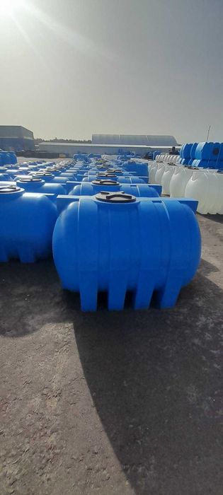 Пластикові ємності для води, баки для поливу, бочки для води