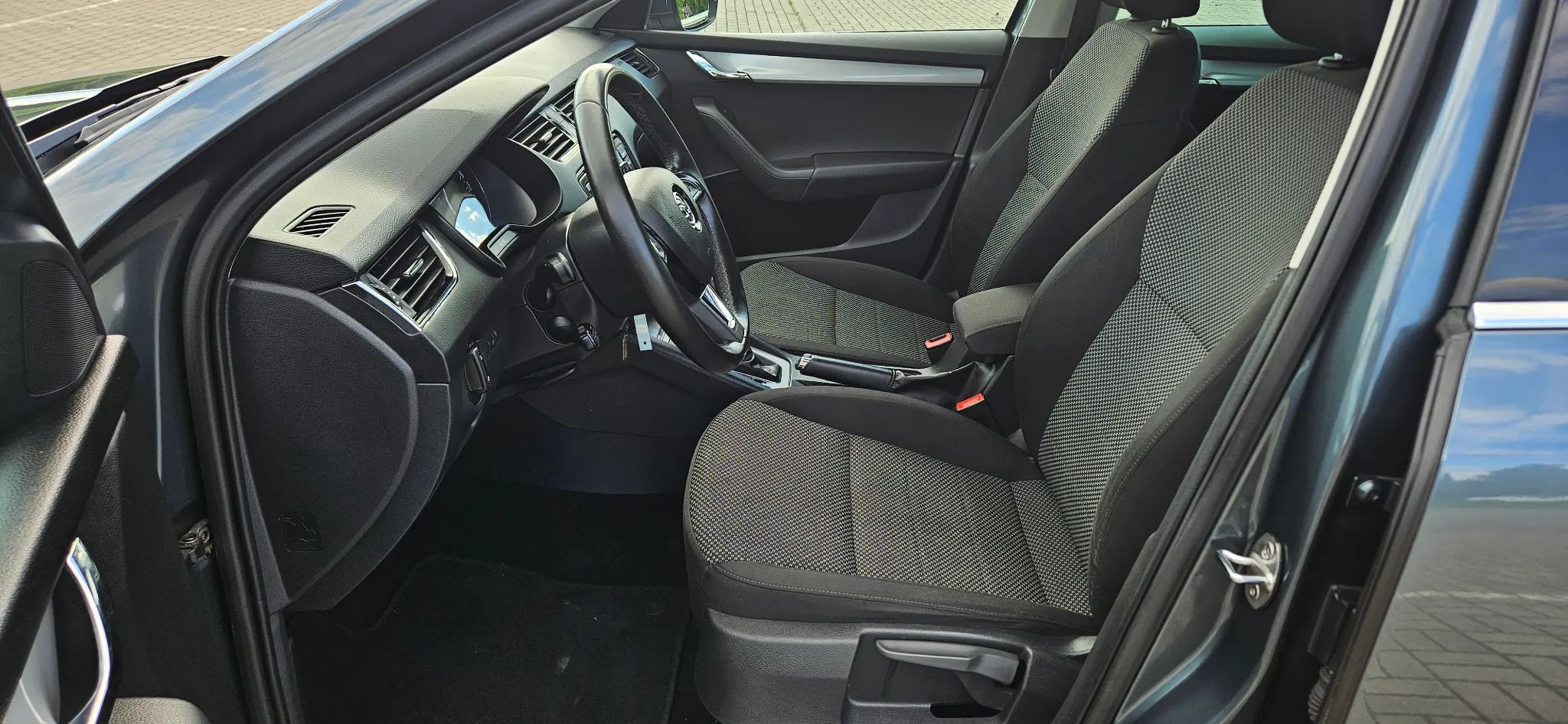 Skoda Octavia 1.0benzyna 115KM/automat/navi/KAMERA/asystenci/bezwypadkowa/ZADBANA