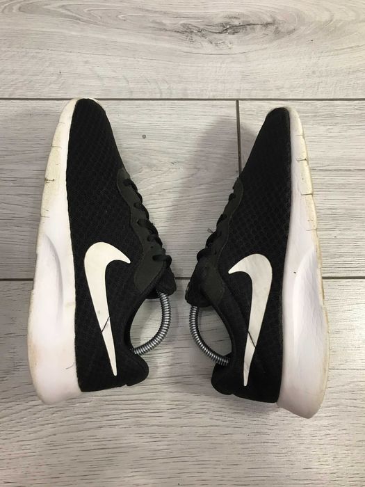 Buty Nike Tanjun rozm. 38