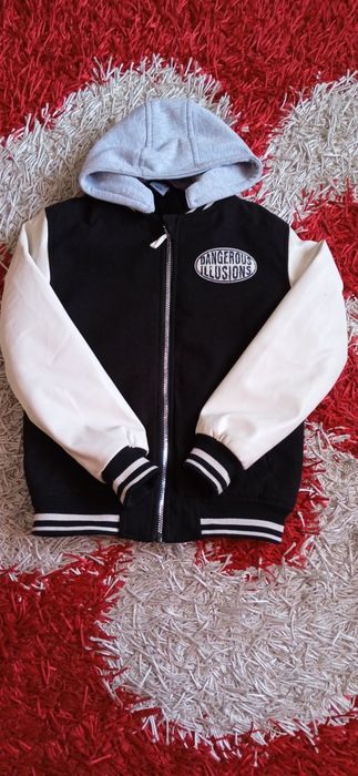 Спортивна Куртка