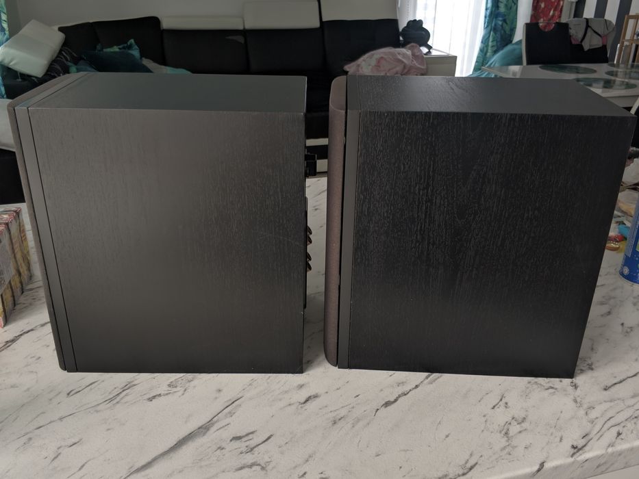 B&W Bowers&Wilkins 685  czarne, ładny stan