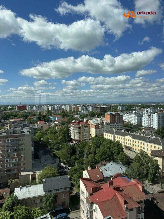 ОРЕНДА однокімнатної квартири-студії в ЦЕНТРІ