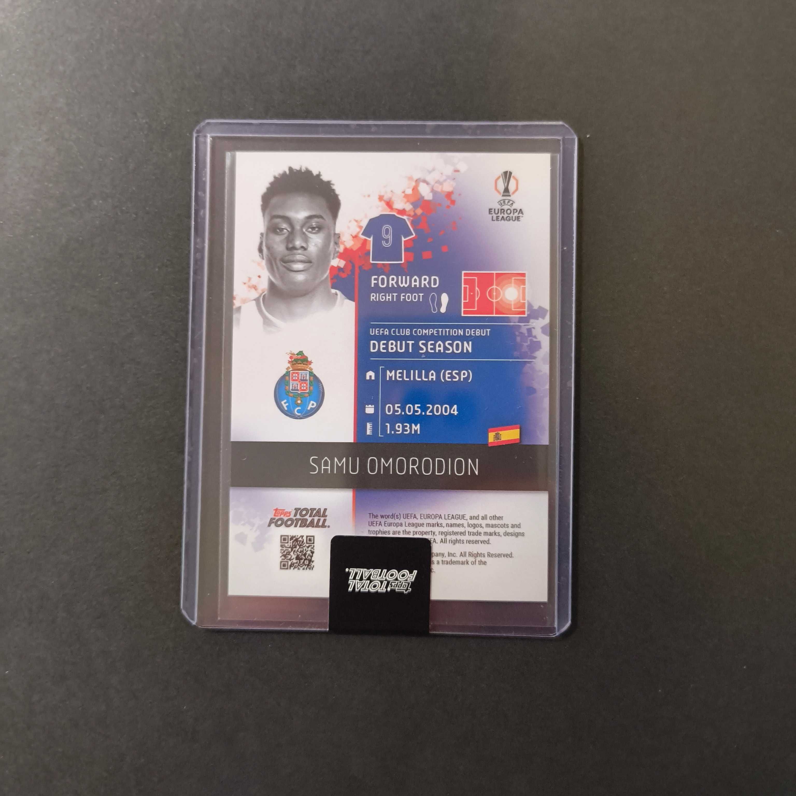 Carta Samu Omorodion /99 Topps Total Football