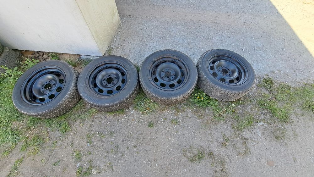 Opony zimowe z felgami 16