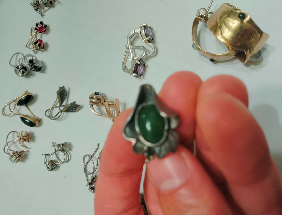 Советские серебряные серьги в позолоте с рубинами 875 пробы