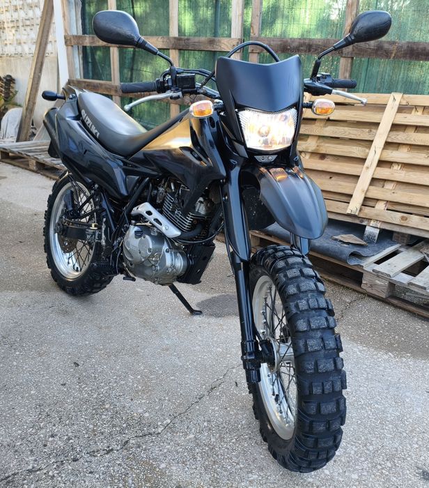 Suzuki DR 125 SM