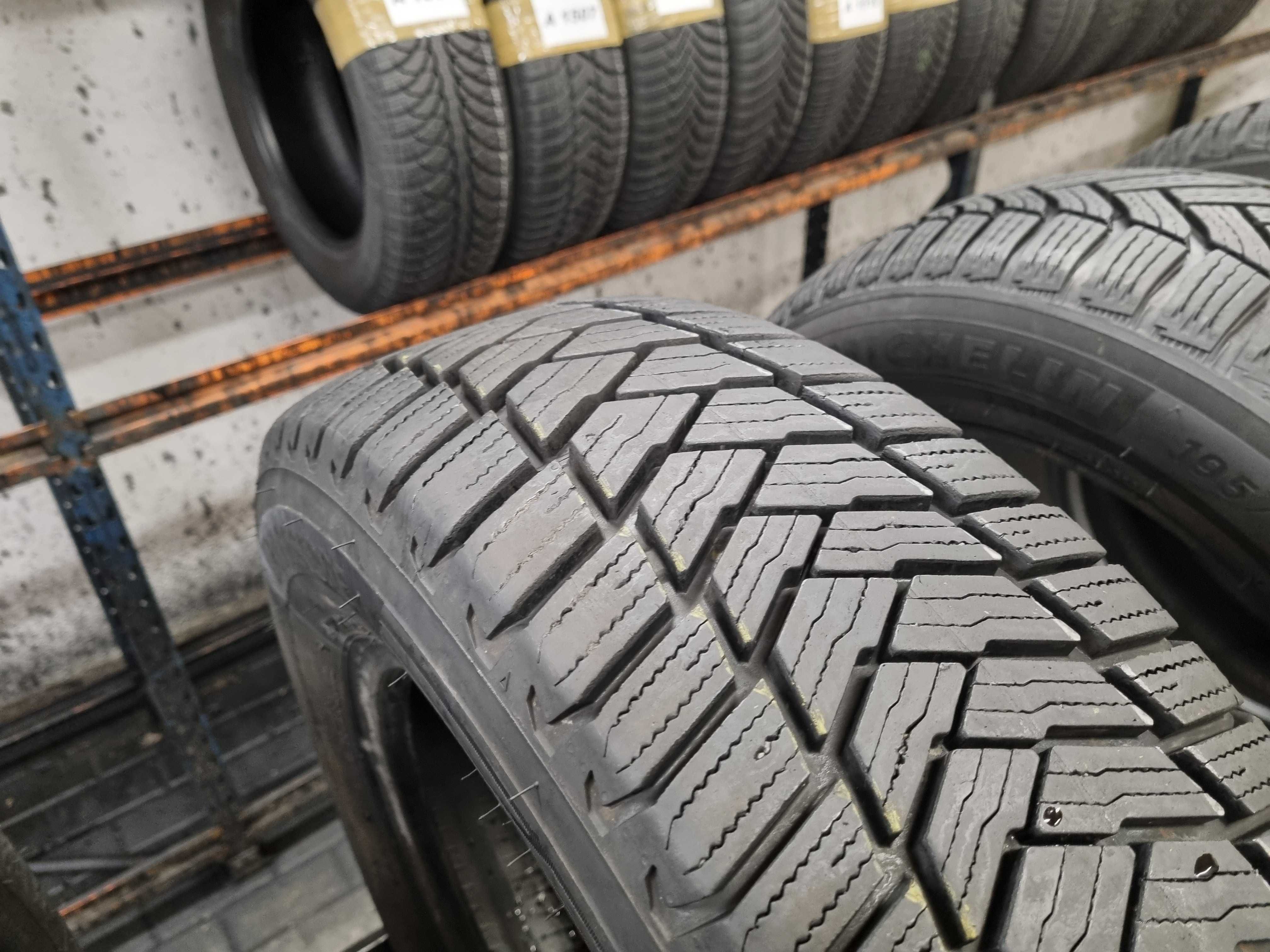 195/70/15C 104/102R Bridgestone Duravis All Season Dot.1321R