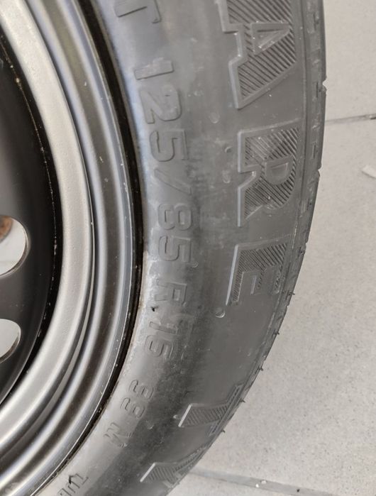 Pneu/roda nunca usada carro Ford 1998