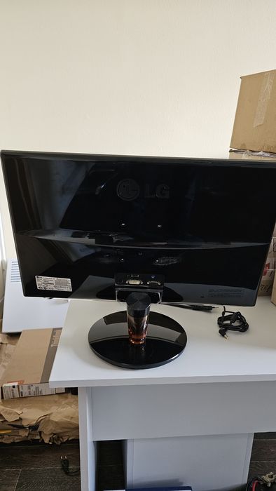 Монітор LG IPS236 v