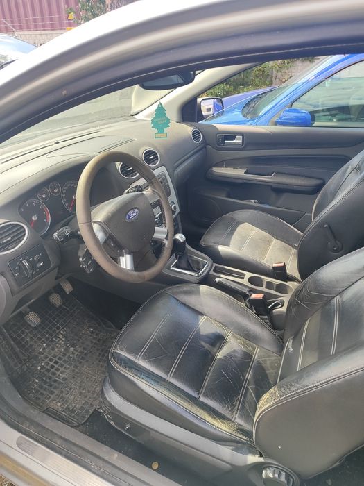 Ford Focus MK2 maska