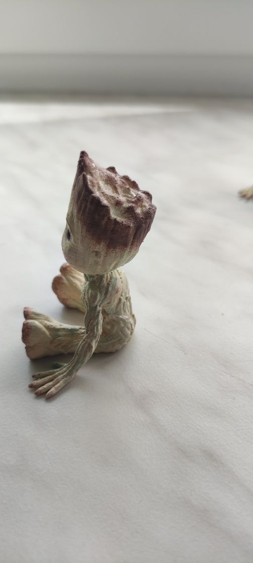 Własnoręcznie malowane figurki Groot - 3D druk