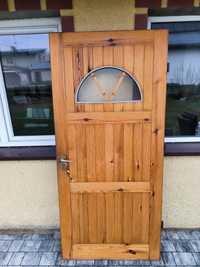 Drzwi drewniane prawe 90 + futryna