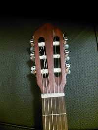 Gitara firmy Cort