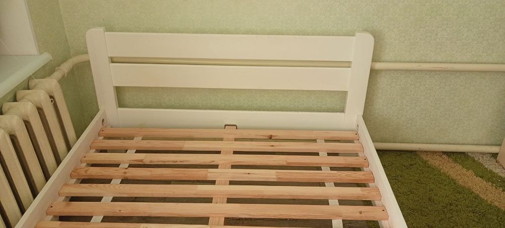 Кровать двухспальная +матрас 7500грн