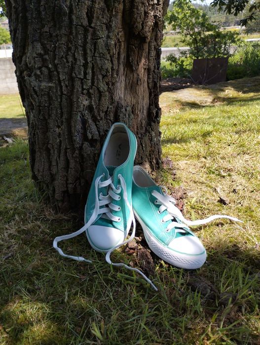 Sapatilhas tamanho 37, cor vede