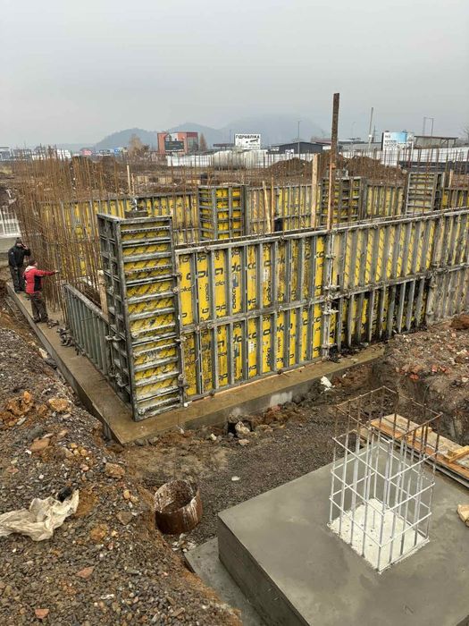 Оренда опалубки DOCA, баштові крани, бетононасос, кран-маніпулятор