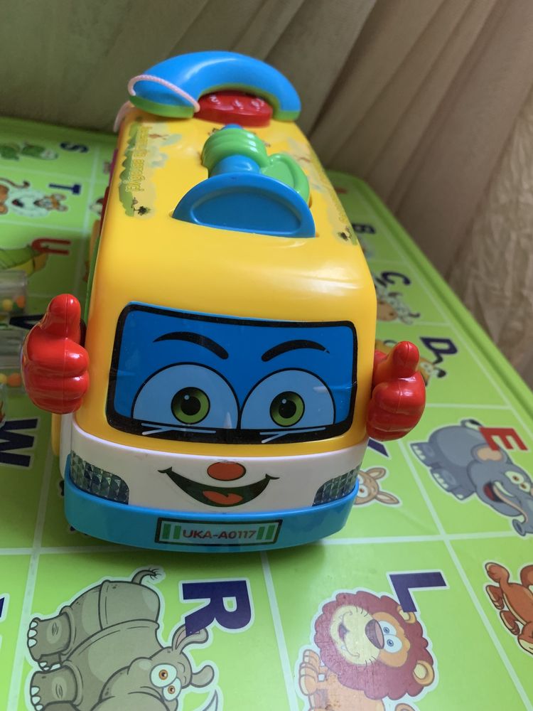Іграшка сортер автобус на батарейках