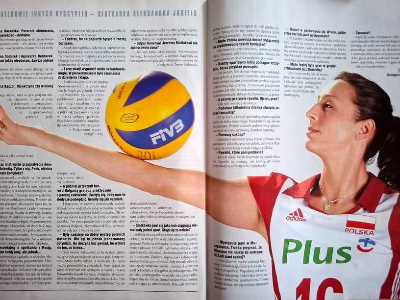 Miesięcznik "Piłka Nożna - plus" - rocznik 2009