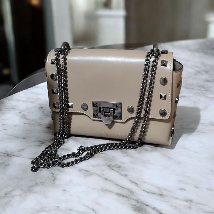 Женская кожаная сумка Virginia Conti (Италия)
Мини-клатч из натурально