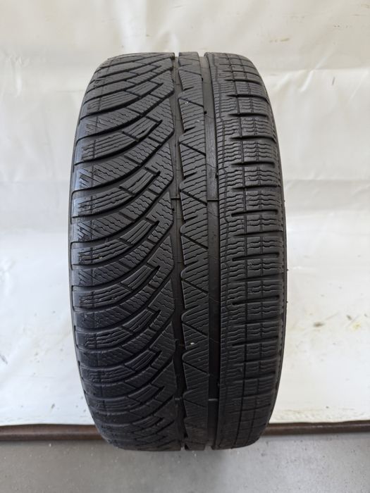 225/40/19 Michelin Pilot Alpin PA4 93W