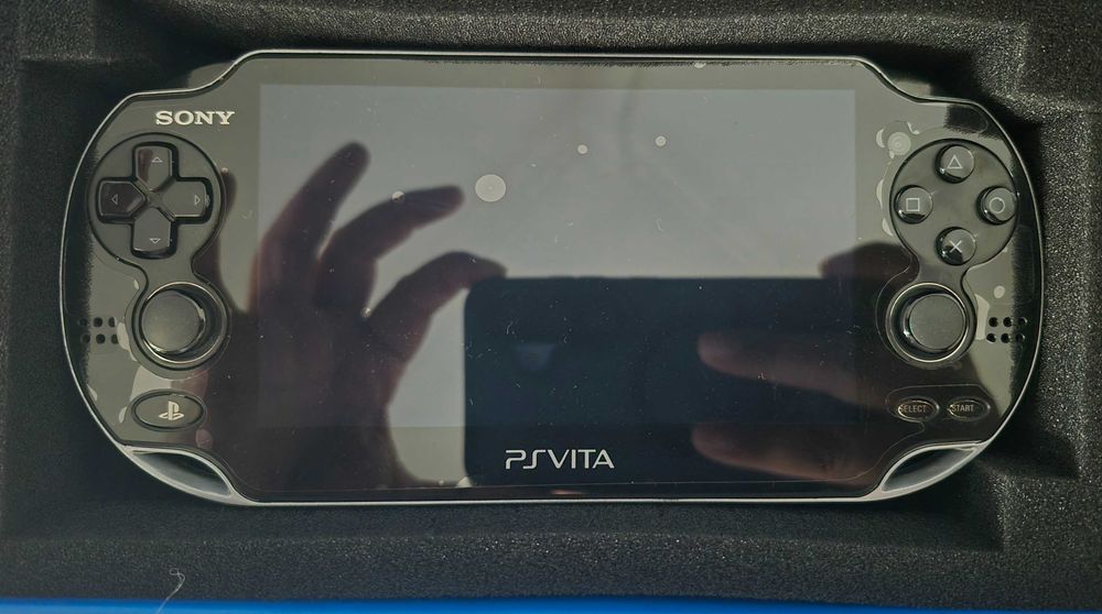 Vendo PS Vita Usada Muito Bom Estado