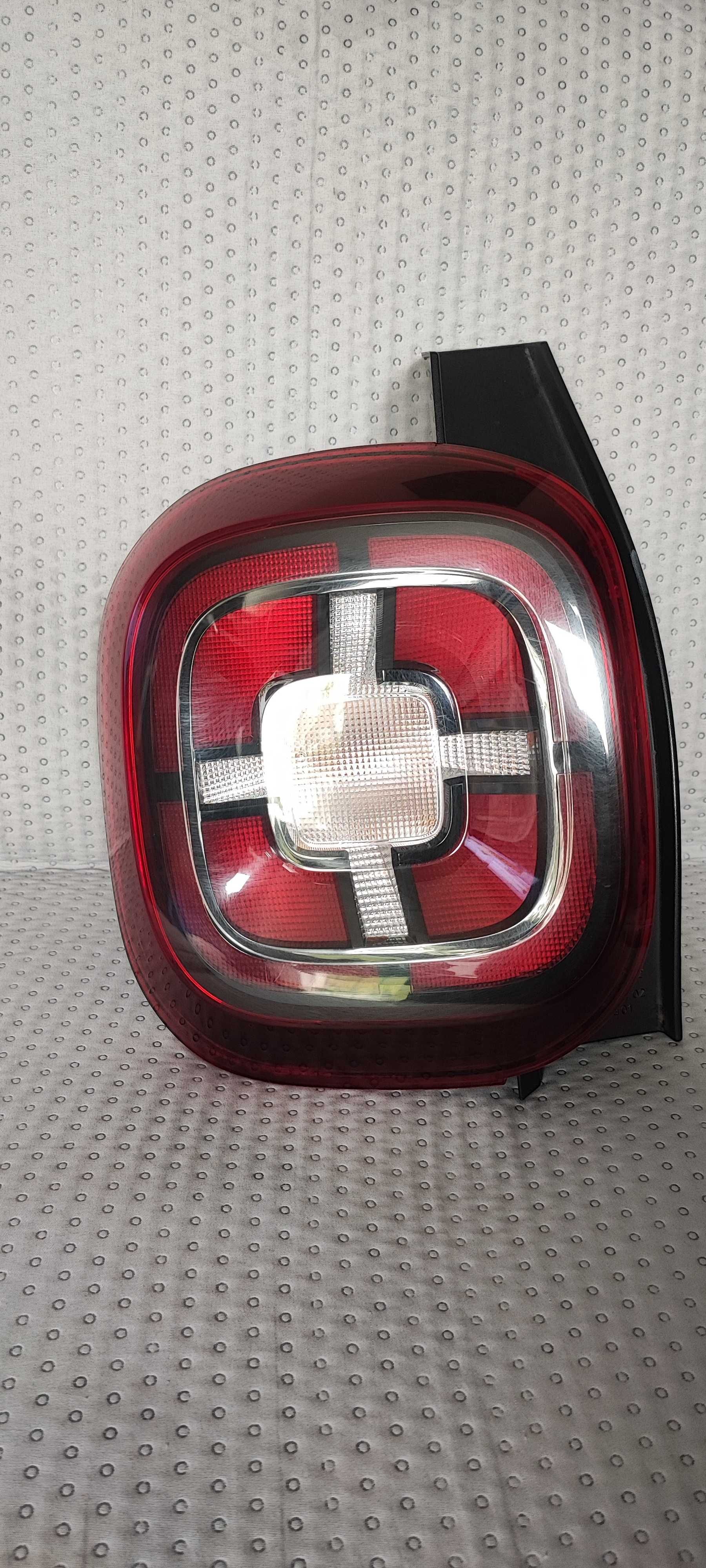 Lampa tylnia lewa Dacia Duster 2 2018r