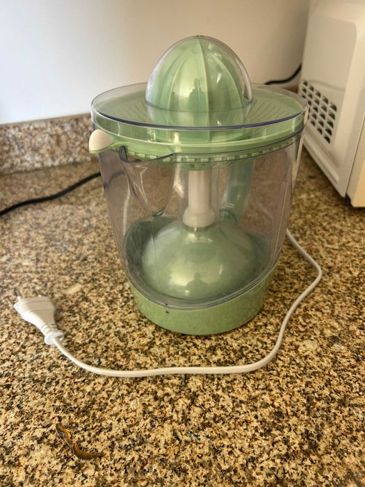 Vendo Torradeira + Máquina Sumo laranja