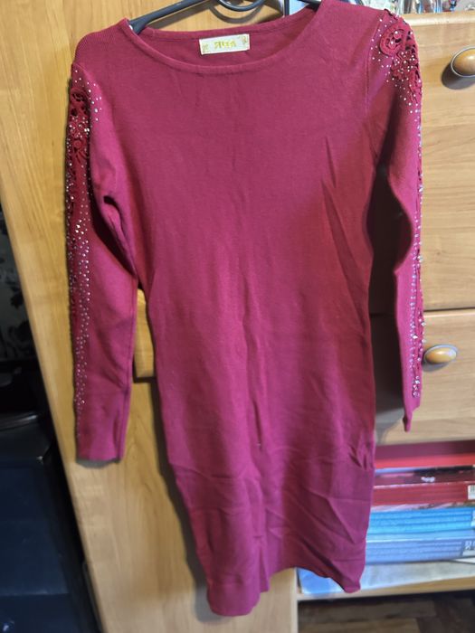 Продам плаття різні