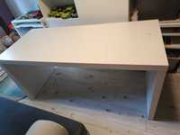 Białe duże biurko