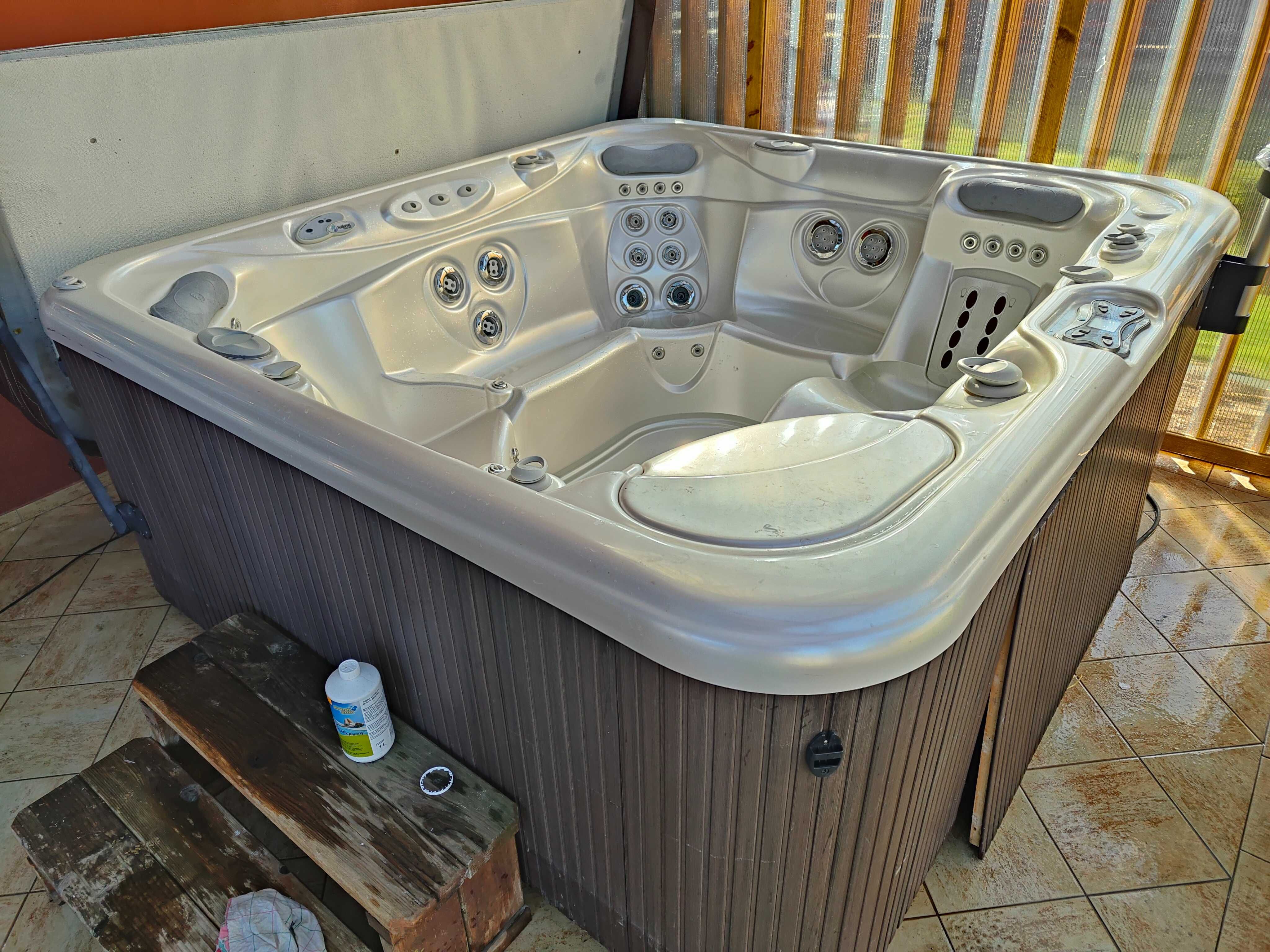 Wanna spa , jacuzzi ogrodowe , basen spa , balia , bania - USA