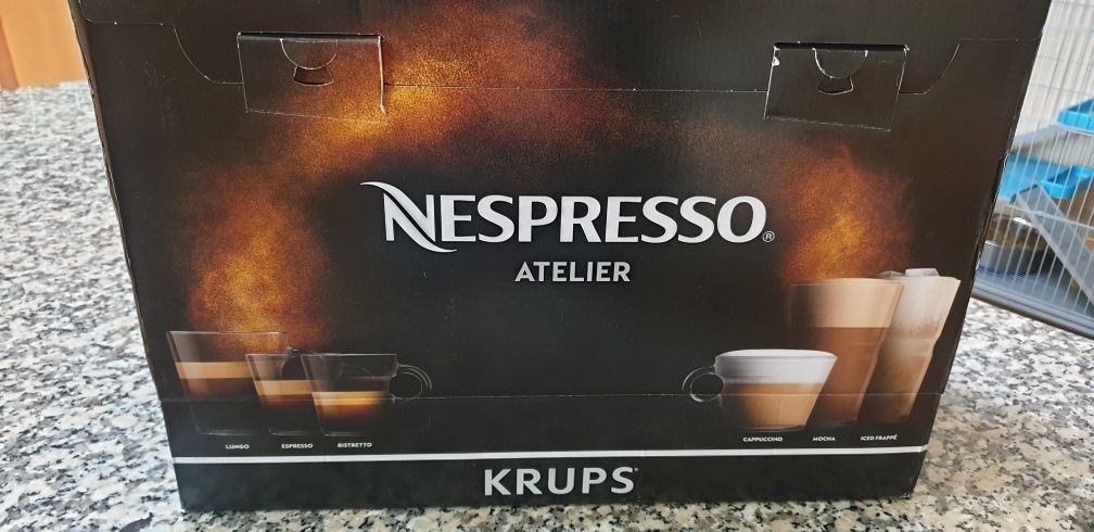 Maquina nova Krups nespresso modelo Atelier