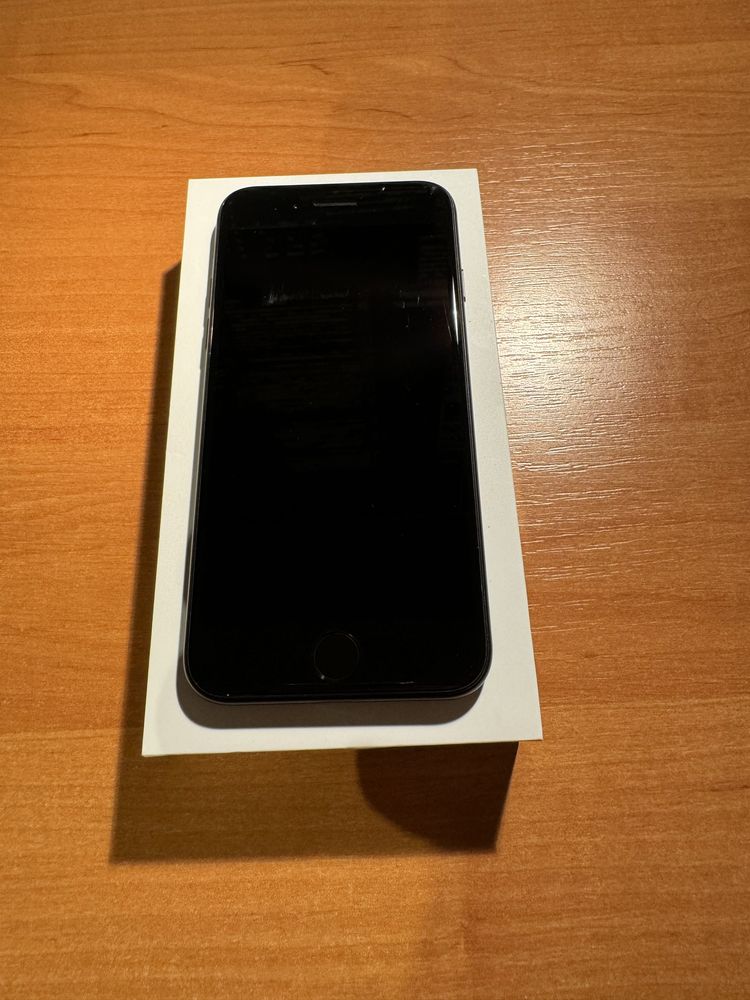 Telefon Iphone SE 2020